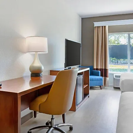 Comfort Inn & Suites Orlando North-2